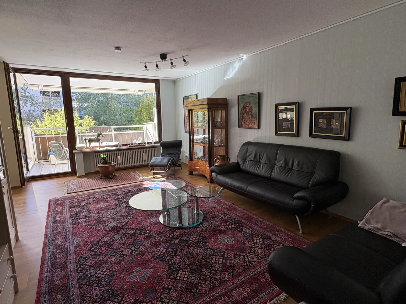 3 Zimmer Wohnung mit 105 m² in München – Bild 2