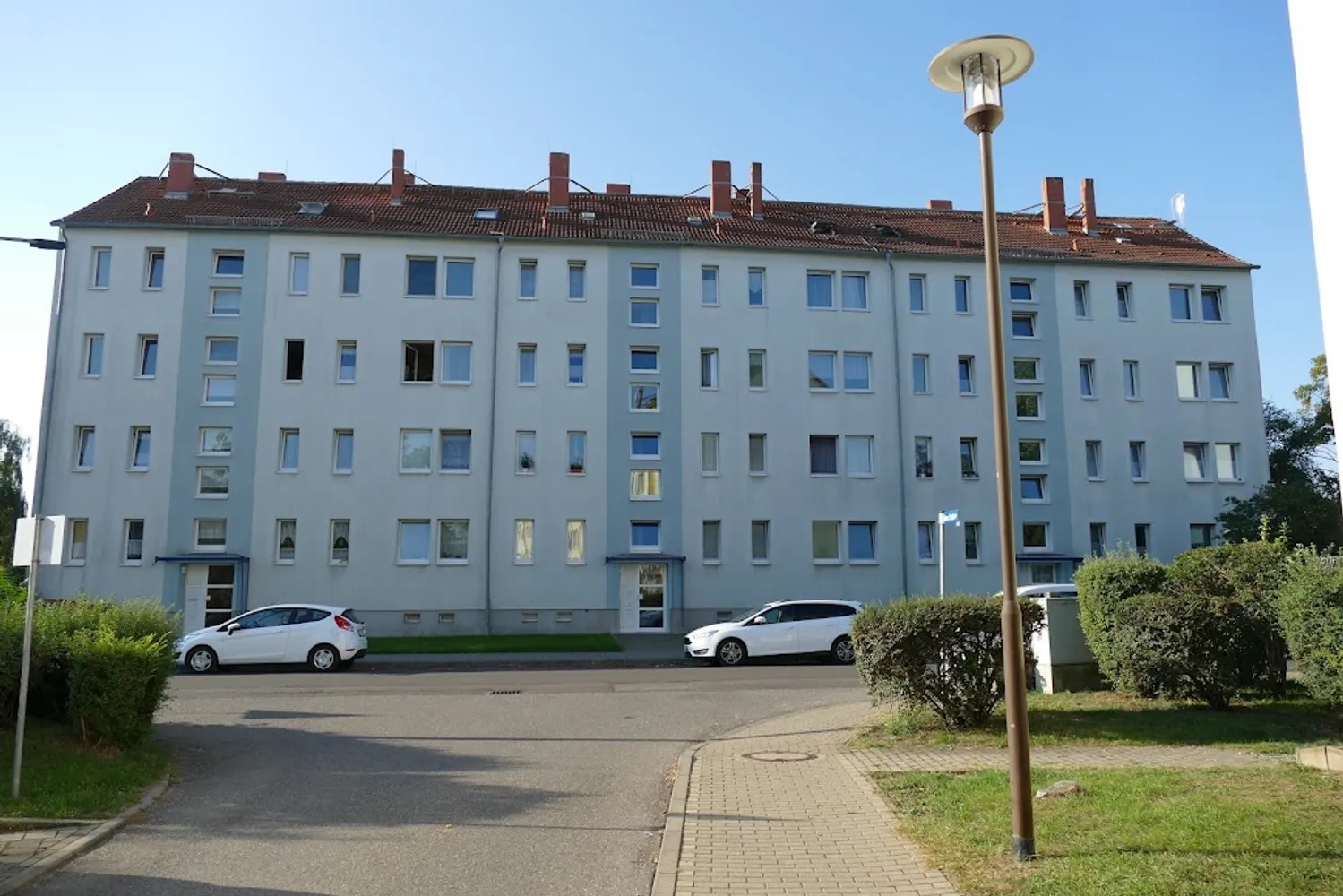 2 Zimmer Wohnung mit 47 m² in Naumburg (Saale) – Bild 2