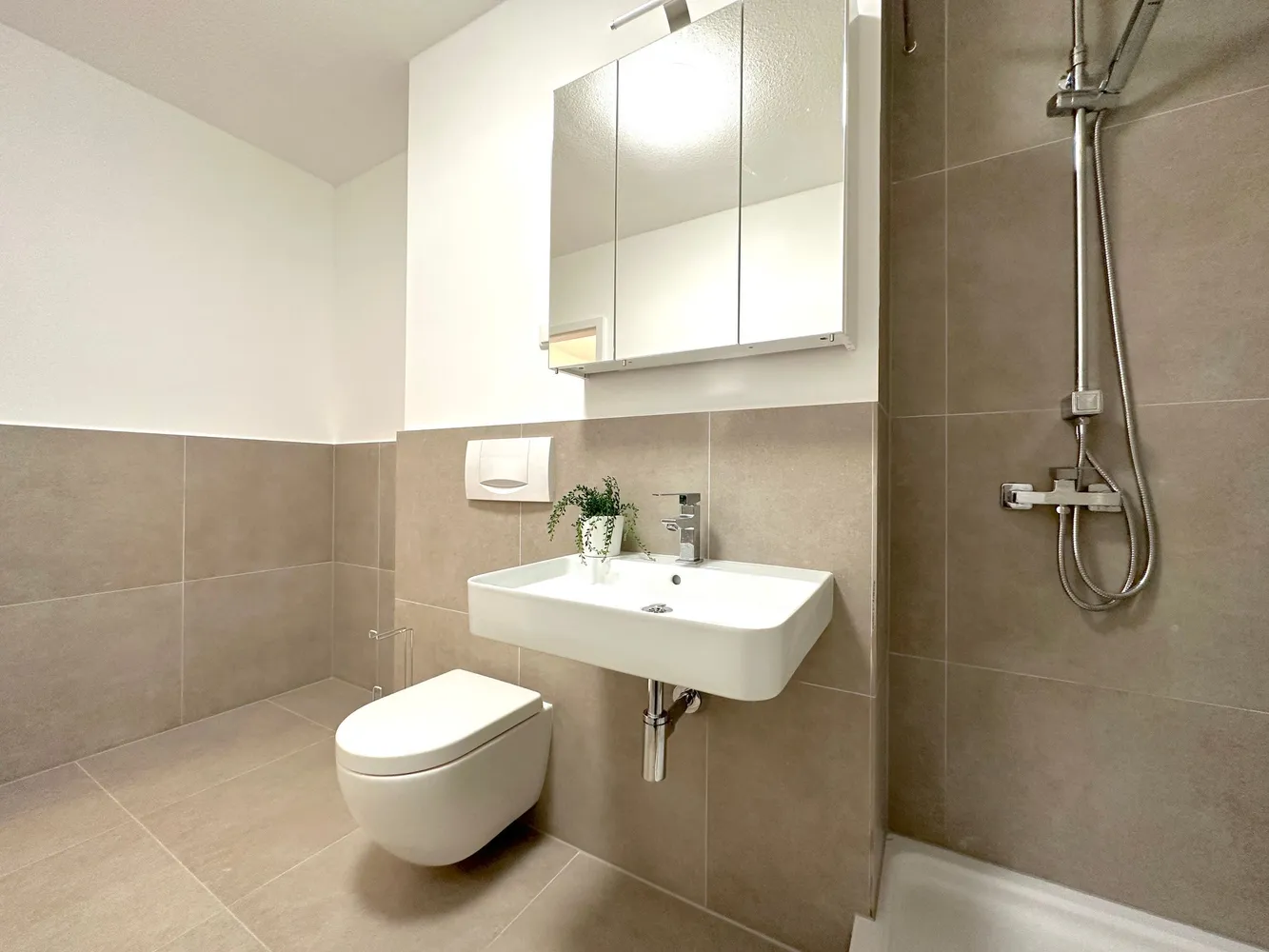 1 Zimmer Wohnung mit 15 m² in Frankfurt am Main – Bild 4