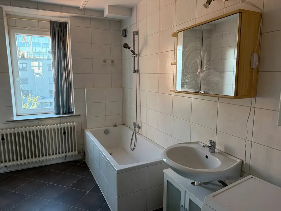 5 Zimmer Wohnung mit 132 m² in Nürnberg – Bild 2