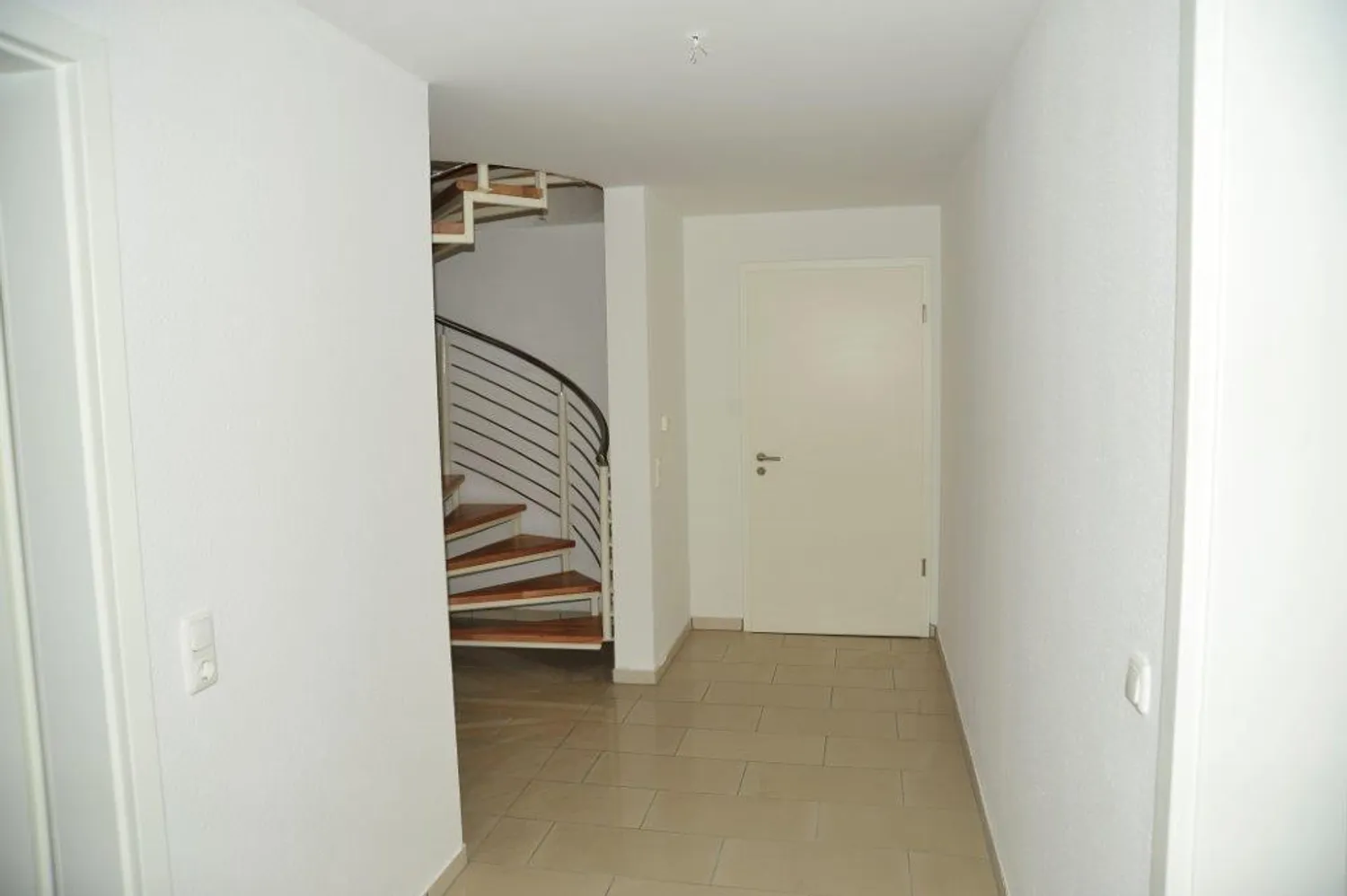 6 Zimmer Wohnung mit 175 m² in Hannover – Bild 12