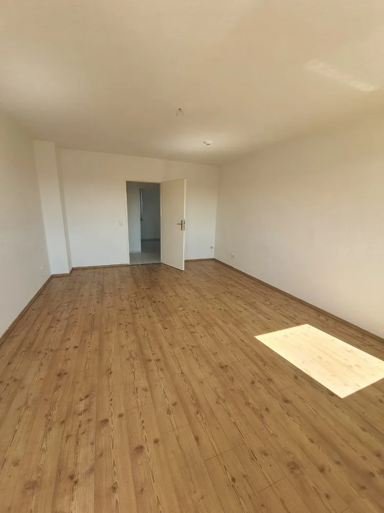 3 Zimmer Wohnung mit 70 m² in Eschwege – Bild 2