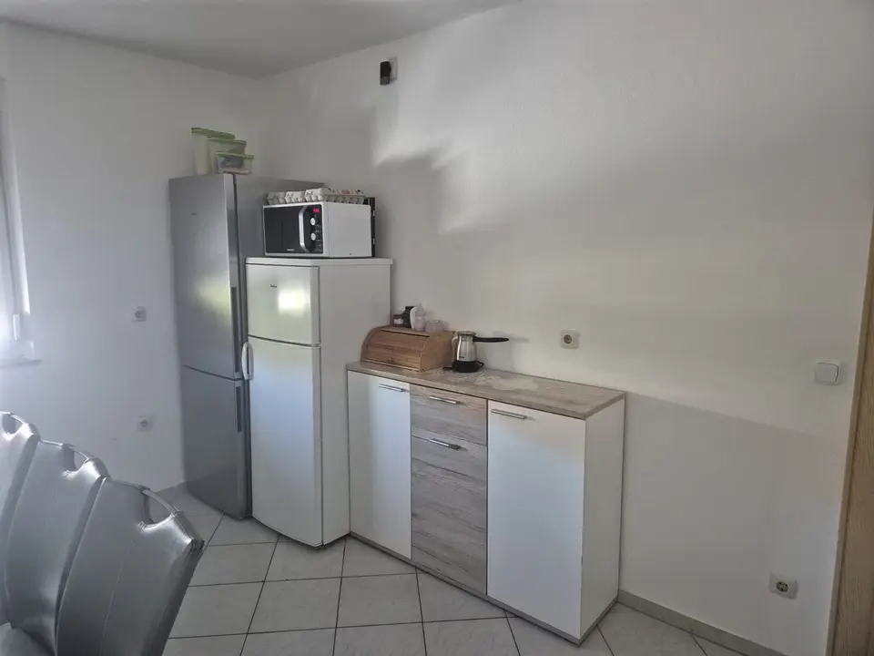 8 Zimmer Wohnung mit 220 m² in Miltenberg – Bild 8