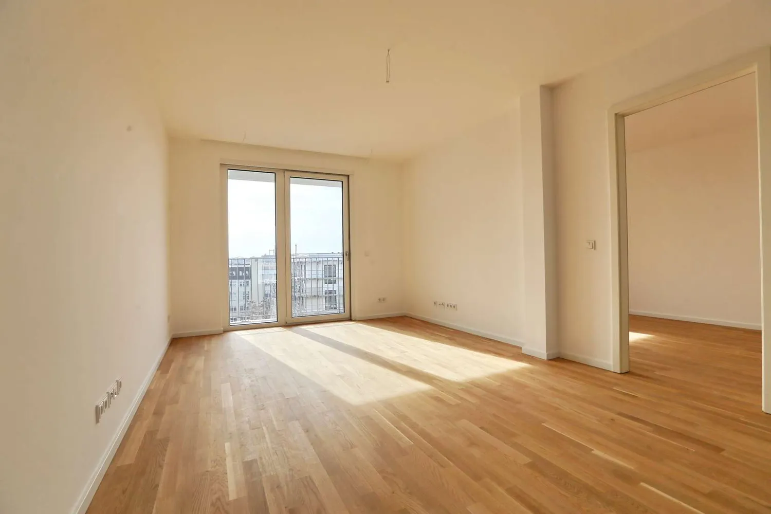 2 Zimmer Wohnung mit 66 m² in Berlin – Bild 1