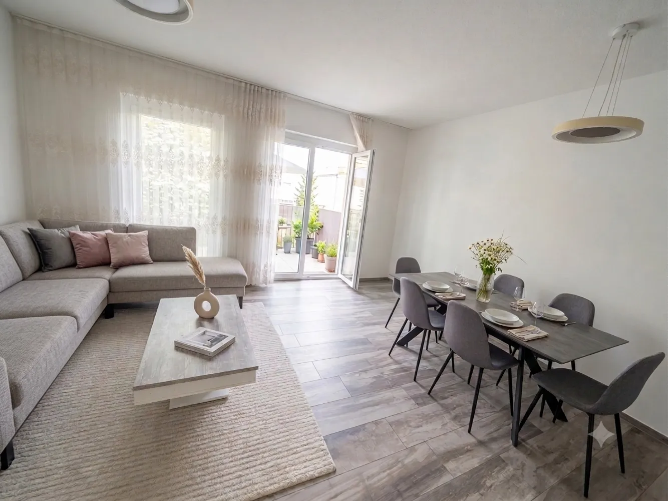 2 Zimmer Wohnung mit 62 m² in Augsburg – Bild 1