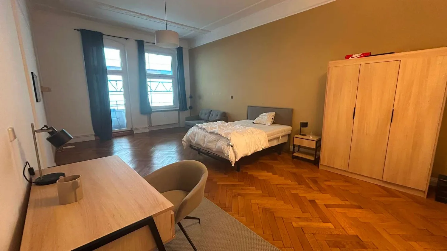 4 Zimmer Wohnung mit 124 m² in Berlin – Bild 1