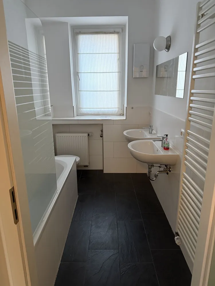 2 Zimmer Wohnung mit 95 m² in Köln – Bild 5