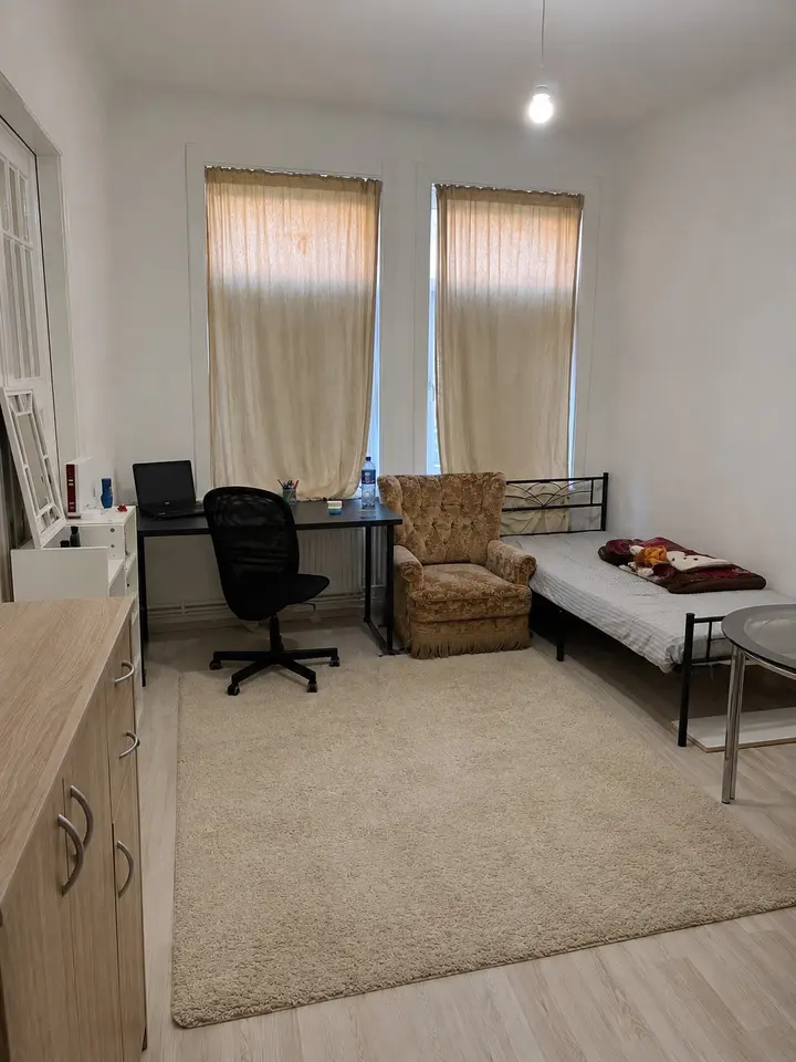 4 Zimmer Wohnung mit 70 m² in Hannover – Bild 2