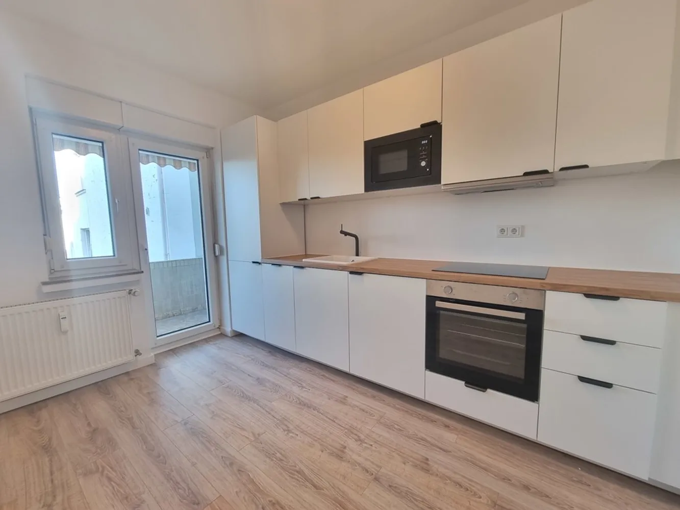 4 Zimmer Wohnung mit 94 m² in Düsseldorf – Bild 4