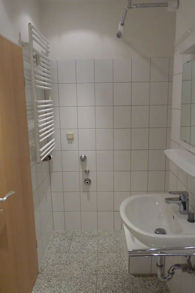 1 Zimmer Wohnung mit 35 m² in Köln – Bild 3
