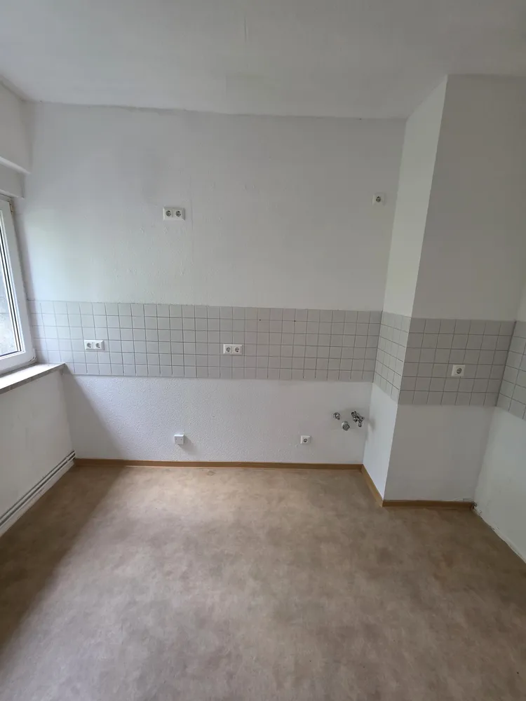 3 Zimmer Wohnung mit 75 m² in Bitterfeld-Wolfen – Bild 2