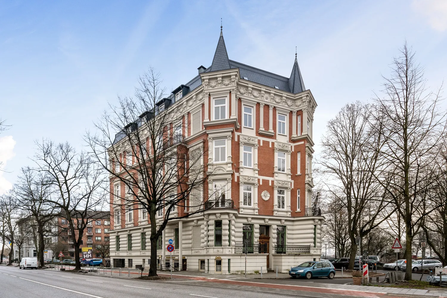 7 Zimmer Wohnung mit 202 m² in Hamburg – Bild 1