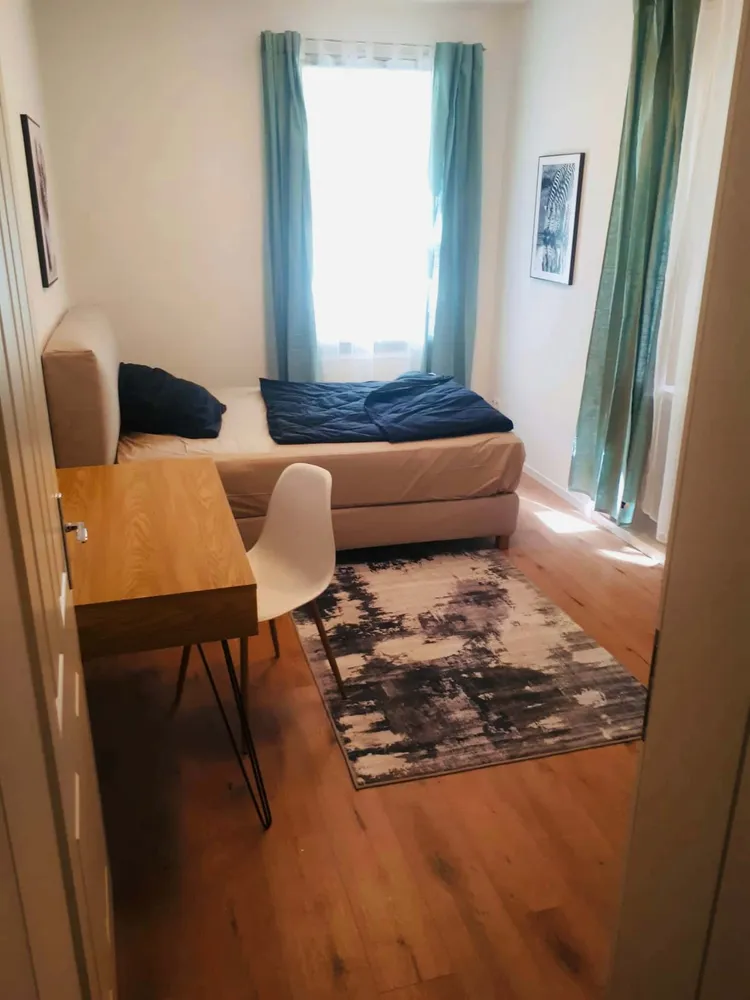 Shared room with 15 m² in Munich – Photo 3