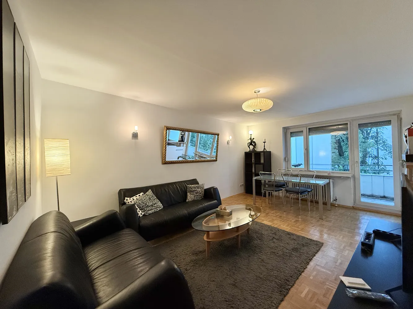 2 Zimmer Wohnung mit 54 m² in München – Bild 1