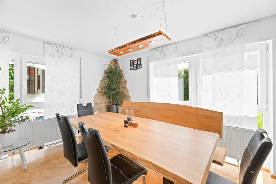 4 Zimmer Wohnung mit 110 m² in Leonberg – Bild 3