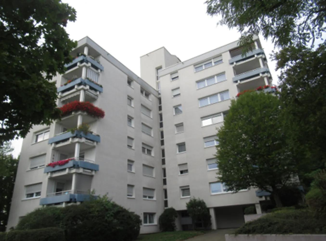 4 Zimmer Wohnung mit 96 m² in Stuttgart – Bild 1