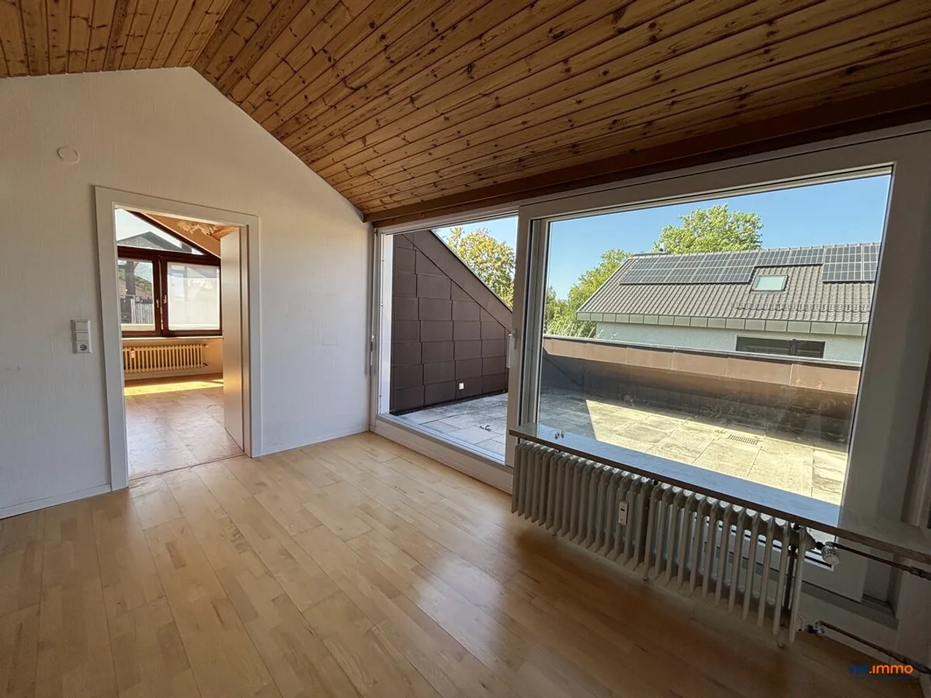 6 Zimmer Wohnung mit 118 m² in Stuttgart – Bild 1