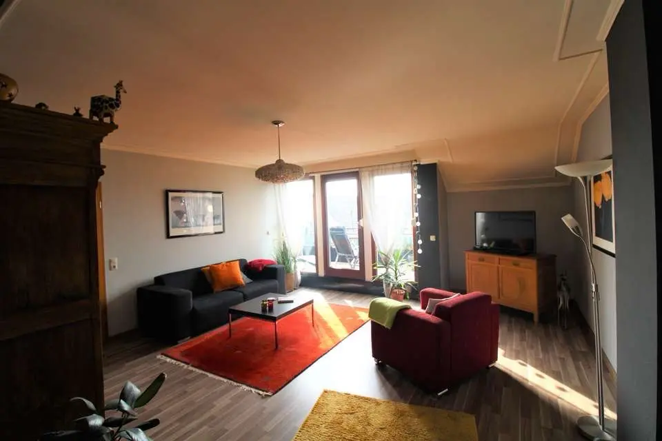 2 Zimmer Wohnung mit 93 m² in Aachen – Bild 1