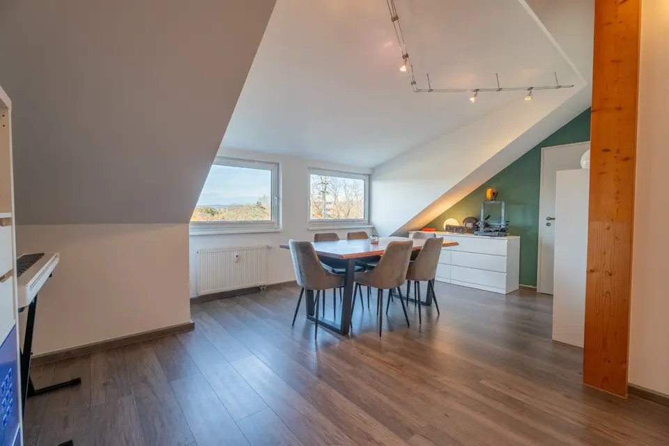 3 Zimmer Wohnung mit 104 m² in Wiesbaden – Bild 6