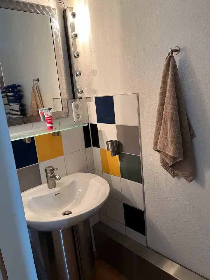 Shared room with 65 m² in Stuttgart – Photo 5