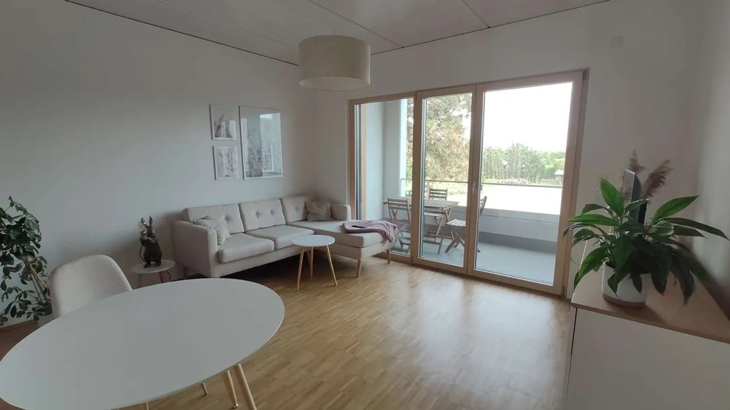 2 Zimmer Wohnung mit 42 m² in Karlsruhe – Bild 1