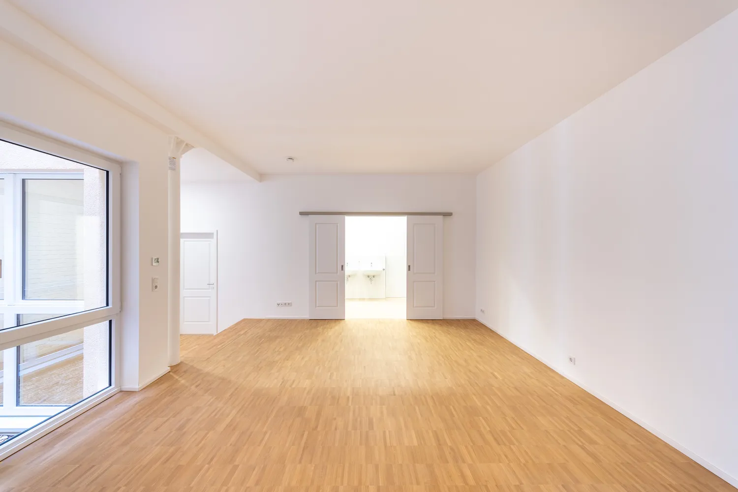 1 Zimmer Wohnung mit 90 m² in Halle (Saale) – Bild 3