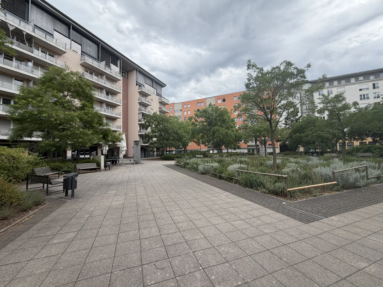 1 Zimmer Wohnung mit 42 m² in Frankfurt am Main – Bild 2