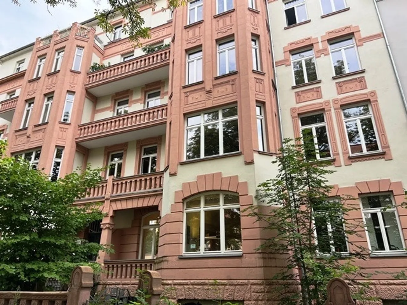 6 room apartment with 239 m² in Kassel – Photo 1