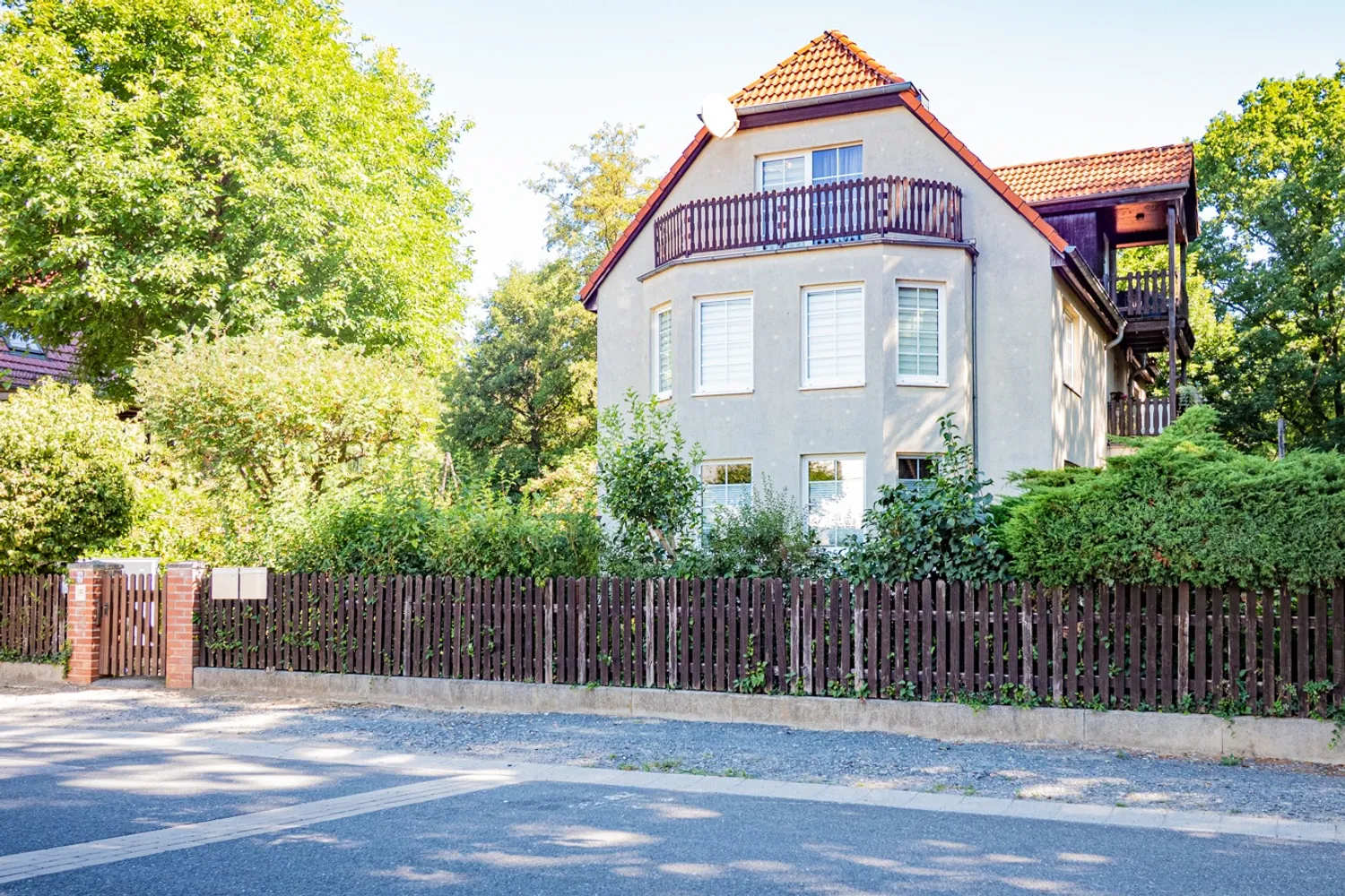 3 Zimmer Wohnung mit 93 m² in Dresden – Bild 1