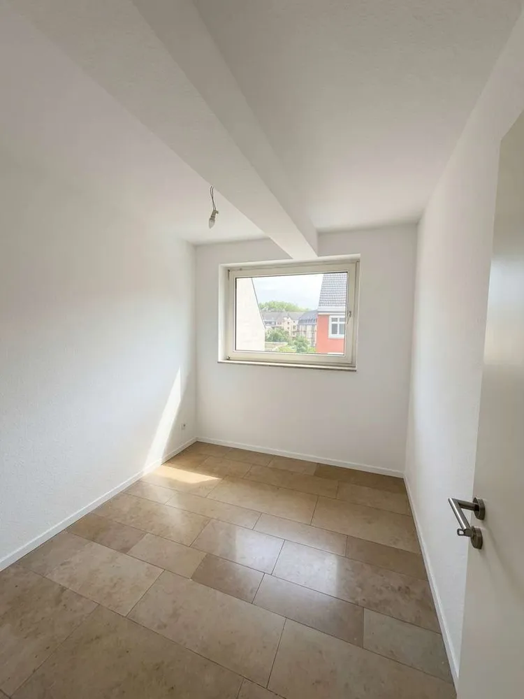 2 Zimmer Wohnung mit 34 m² in Duisburg – Bild 3