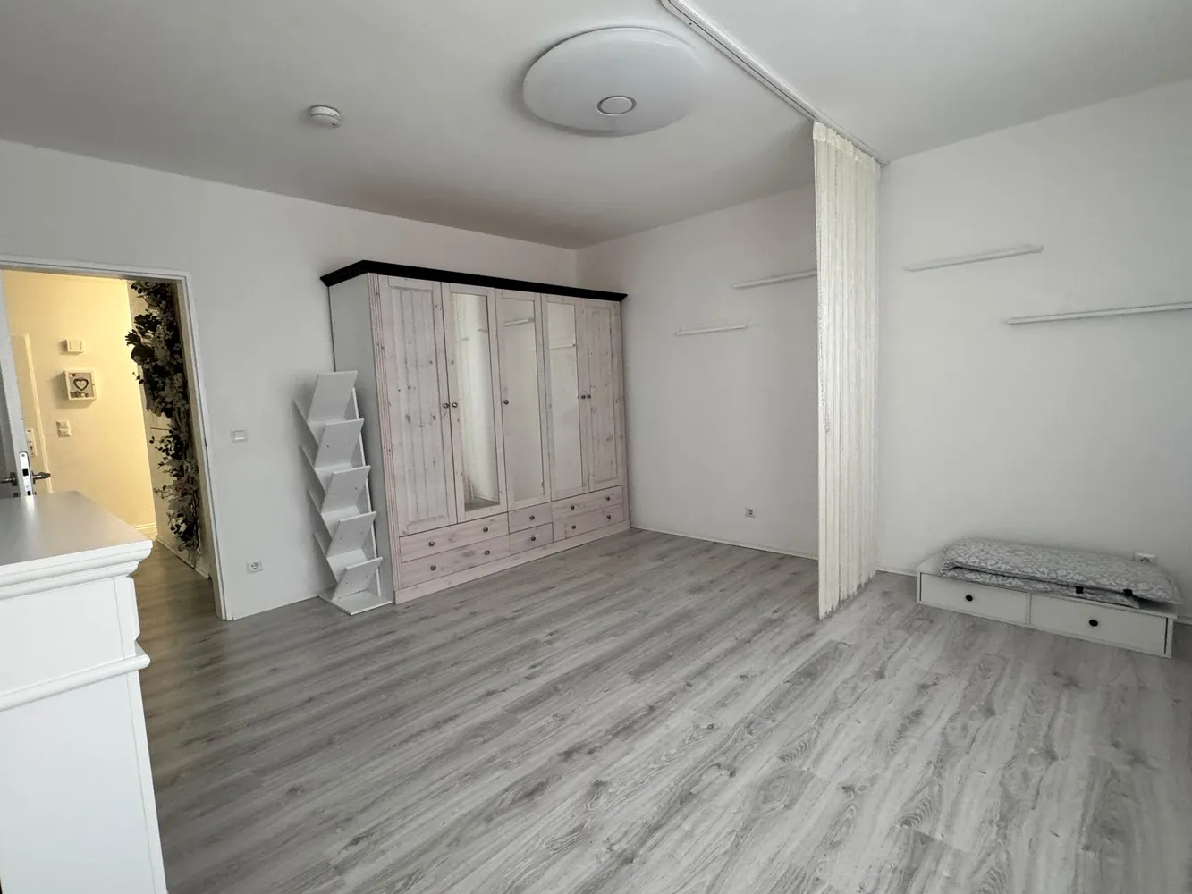 2 Zimmer Wohnung mit 65 m² in Bergisch Gladbach – Bild 1