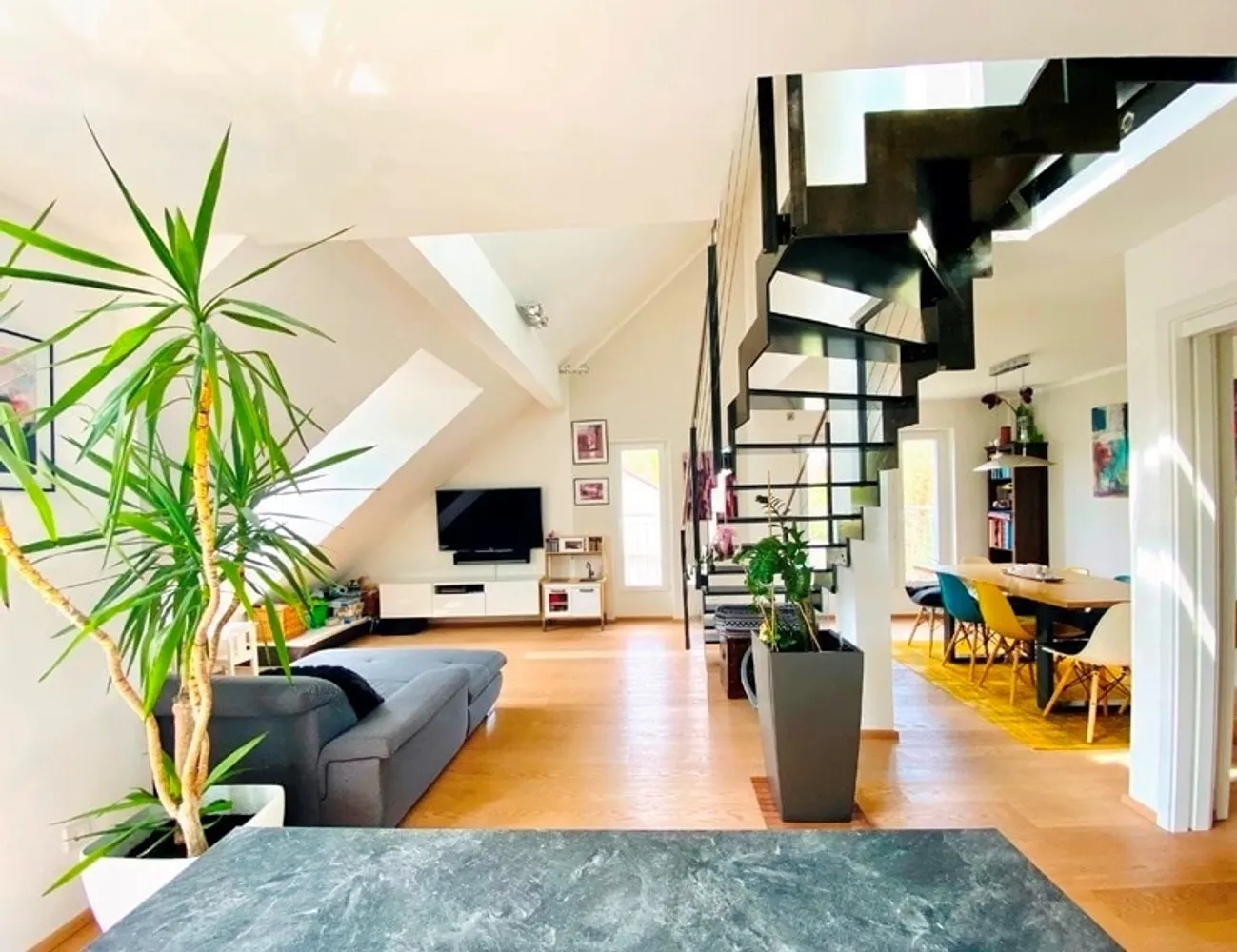 3 room apartment with 102 m² in Munich – Photo 9