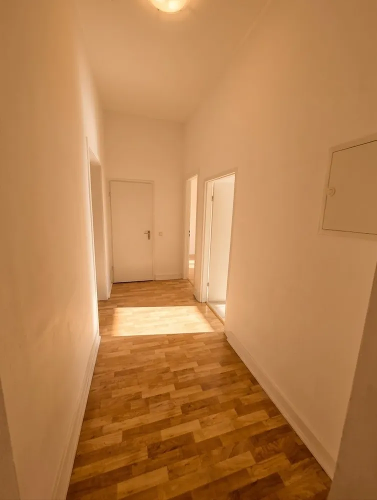 2 Zimmer Wohnung mit 60 m² in Düsseldorf – Bild 1