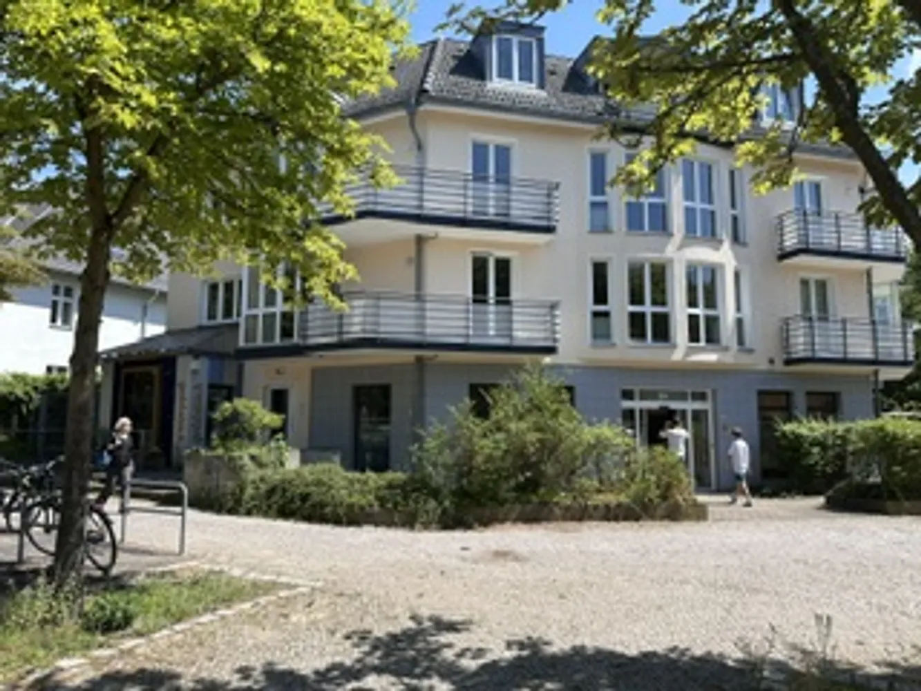 2 Zimmer Wohnung mit 92 m² in Berlin – Bild 10