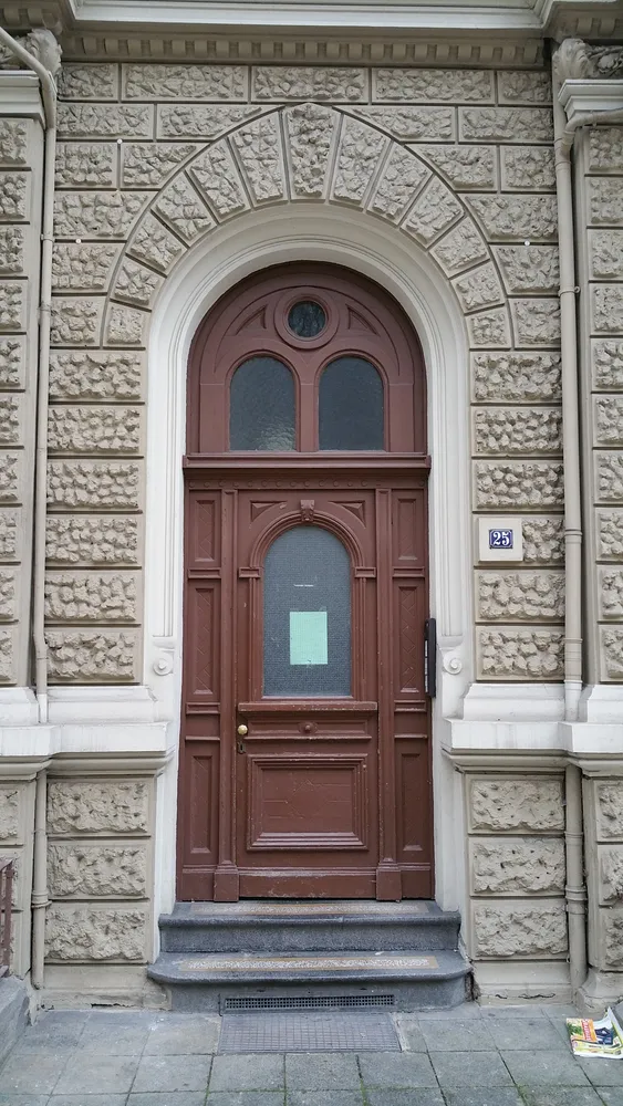 2 room apartment with 40 m² in Wiesbaden – Photo 2