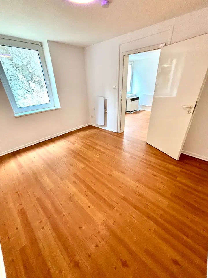 2 Zimmer Wohnung mit 35 m² in Krefeld – Bild 2