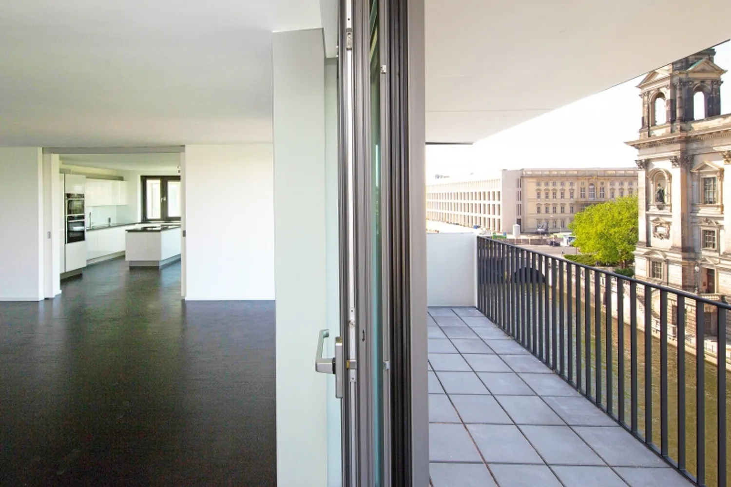 4 Zimmer Wohnung mit 190 m² in Berlin – Bild 3