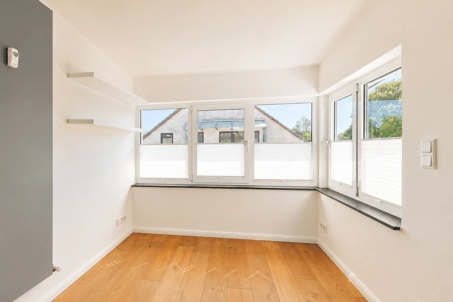 3 Zimmer Wohnung mit 150 m² in Hamburg – Bild 2