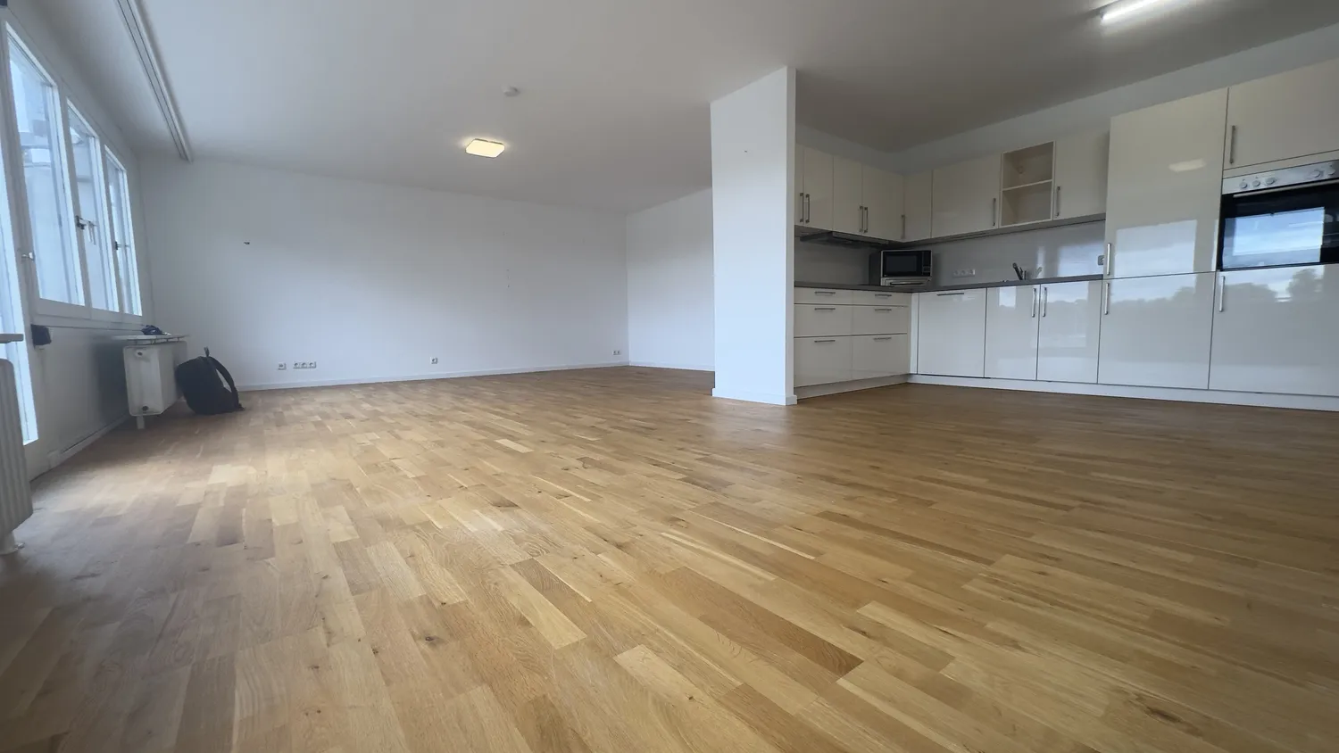3 Zimmer Wohnung mit 100 m² in Wiesbaden – Bild 2