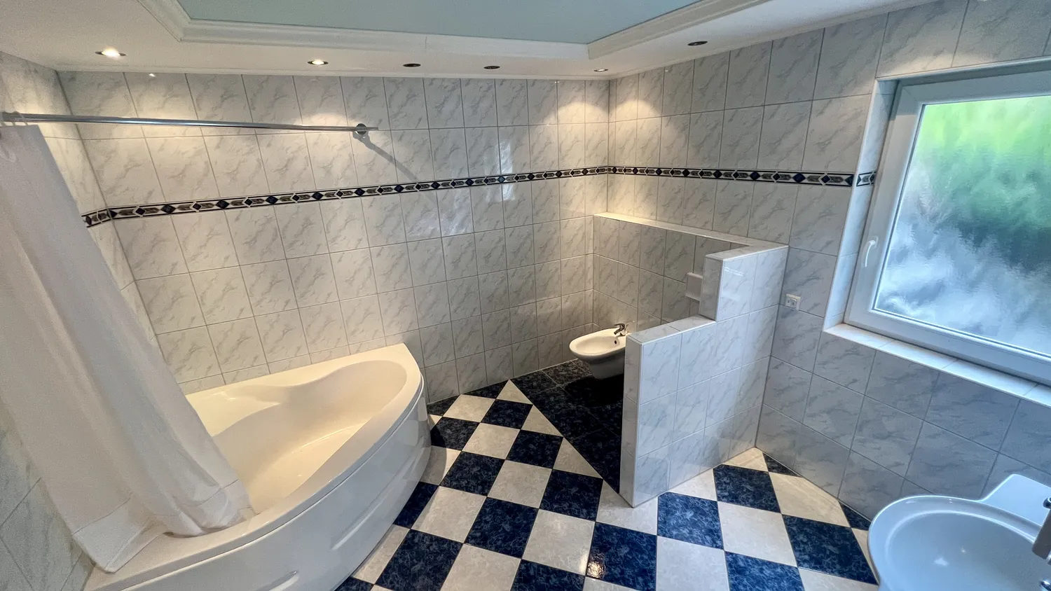 2 room apartment with 66 m² in Königswinter – Photo 7