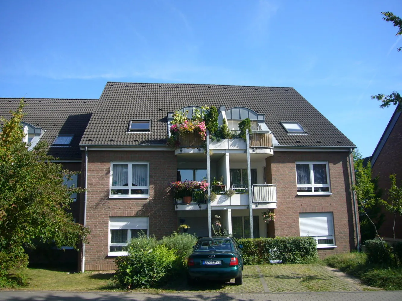 3 Zimmer Wohnung mit 77 m² in Leverkusen – Bild 2