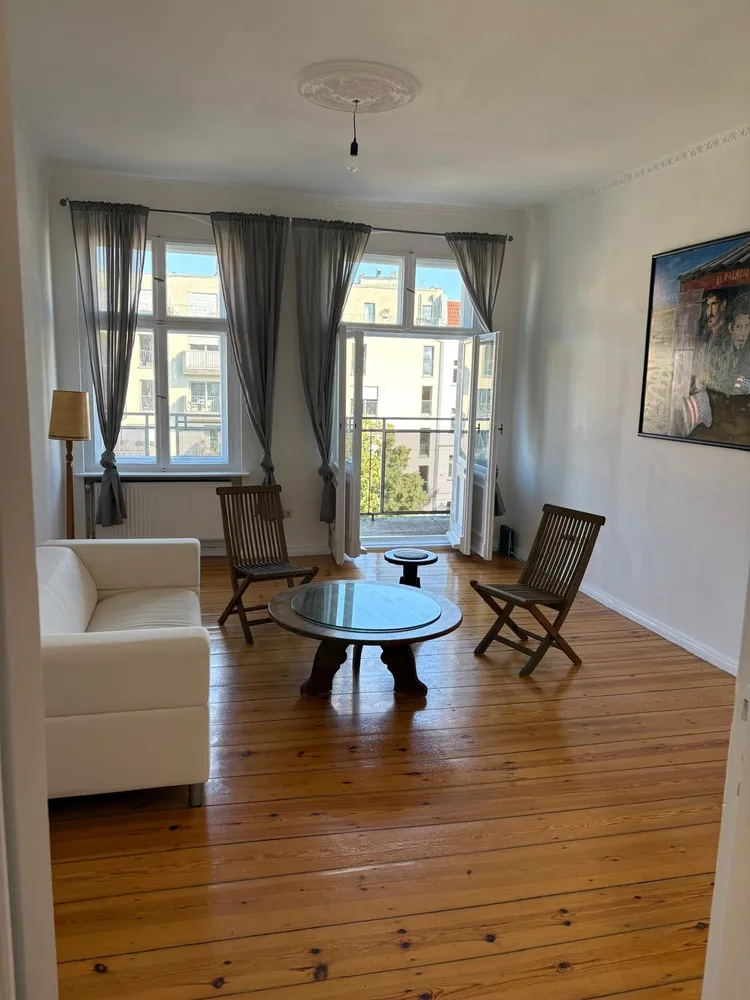 2 Zimmer Wohnung mit 69 m² in Berlin – Bild 1