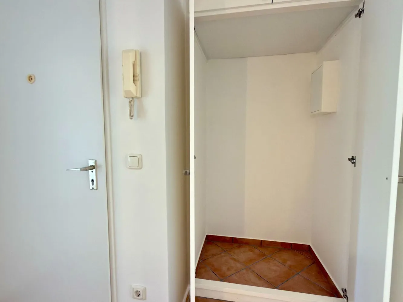 2 Zimmer Wohnung mit 54 m² in Hamburg – Bild 9