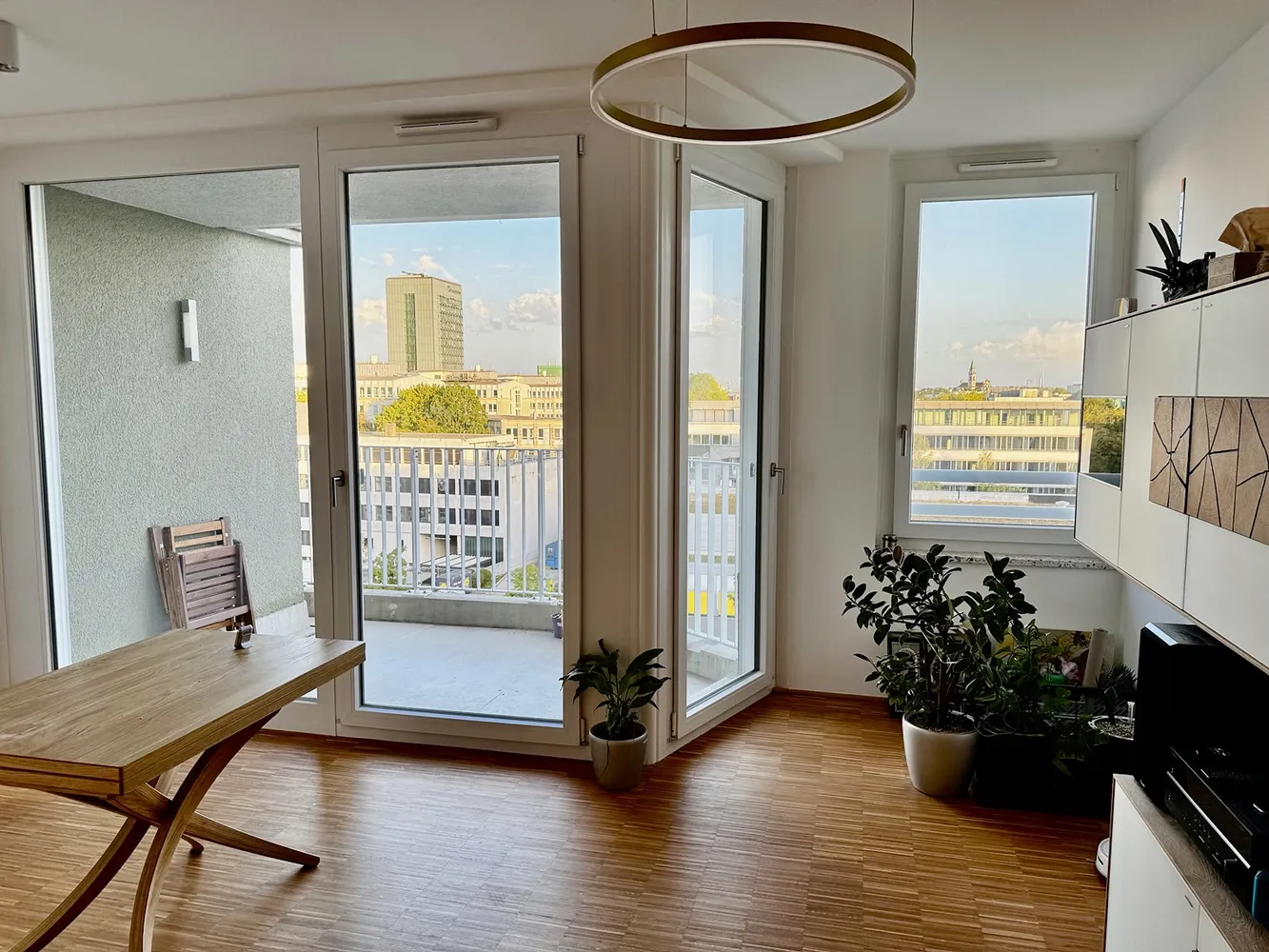3 Zimmer Wohnung mit 86 m² in München – Bild 2
