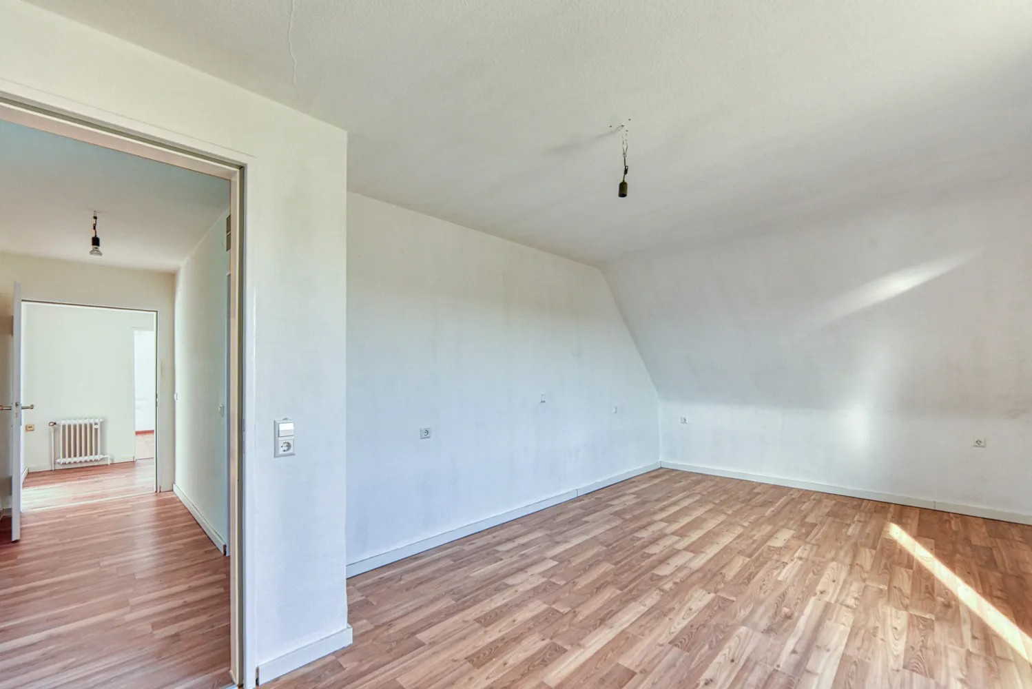 4 Zimmer Wohnung mit 99 m² in Stuttgart – Bild 9