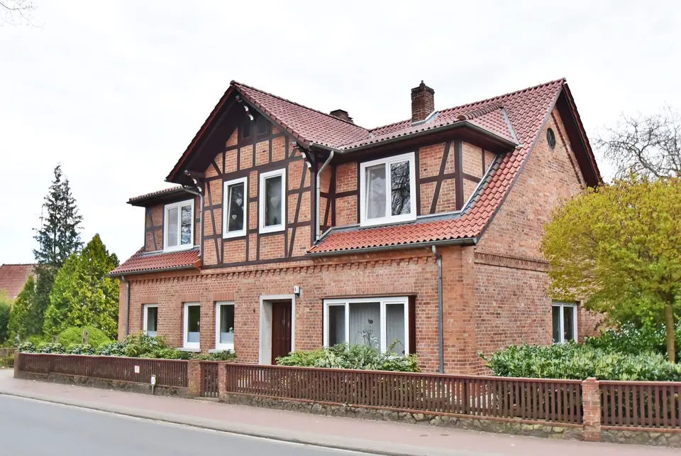 9 Zimmer Haus mit 200 m² in Soltau – Bild 1