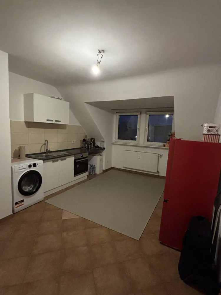 2 Zimmer Wohnung mit 42 m² in Düsseldorf – Bild 2