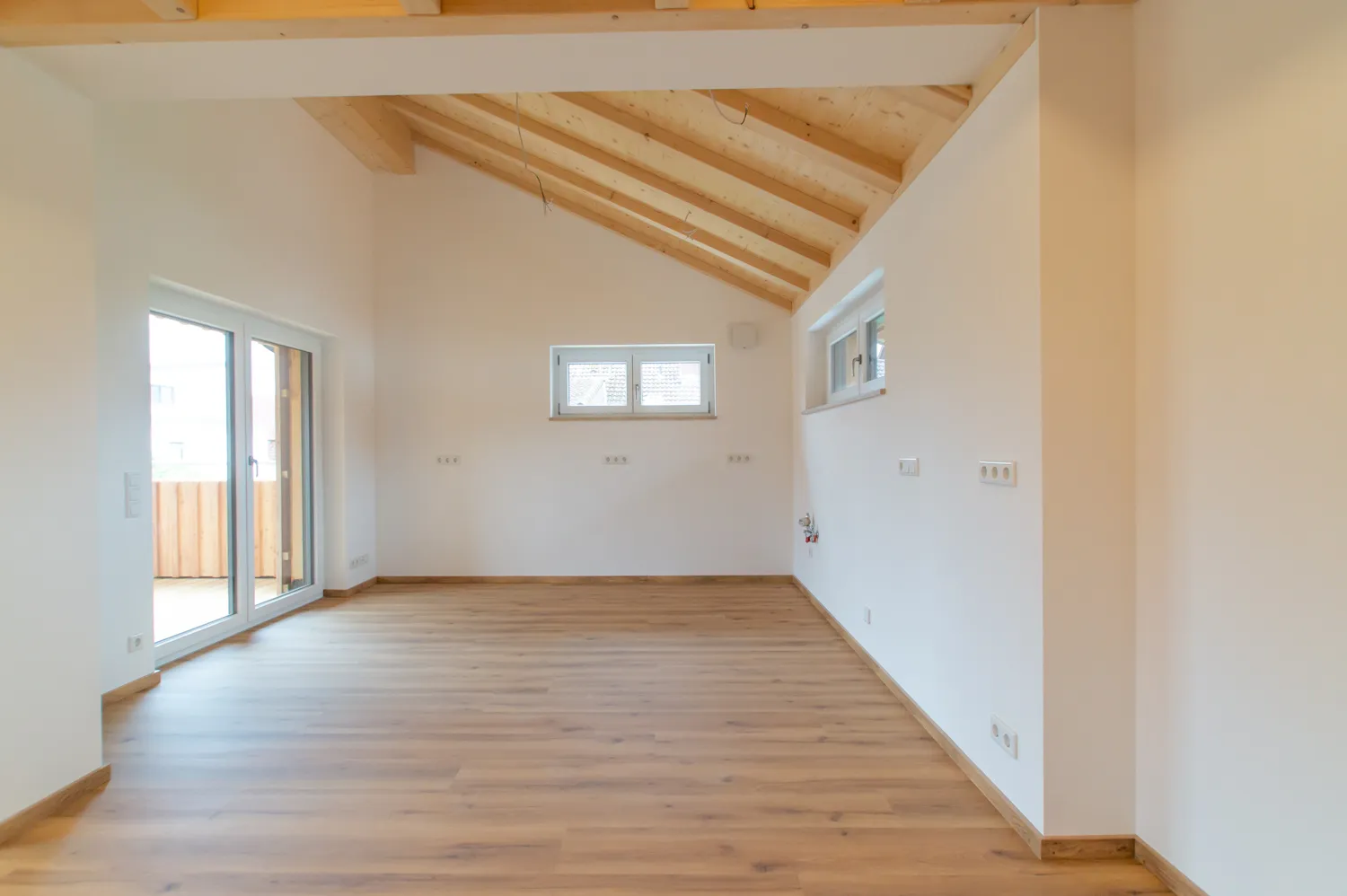 4 Zimmer Wohnung mit 115 m² in Ingolstadt – Bild 2
