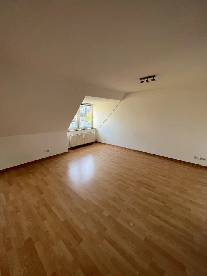 2 Zimmer Wohnung mit 75 m² in Kiel – Bild 6