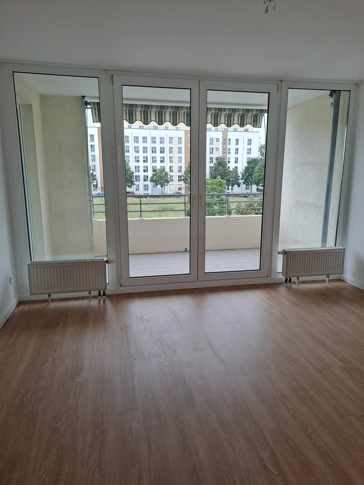 2 room apartment with 61 m² in Berlin – Photo 2